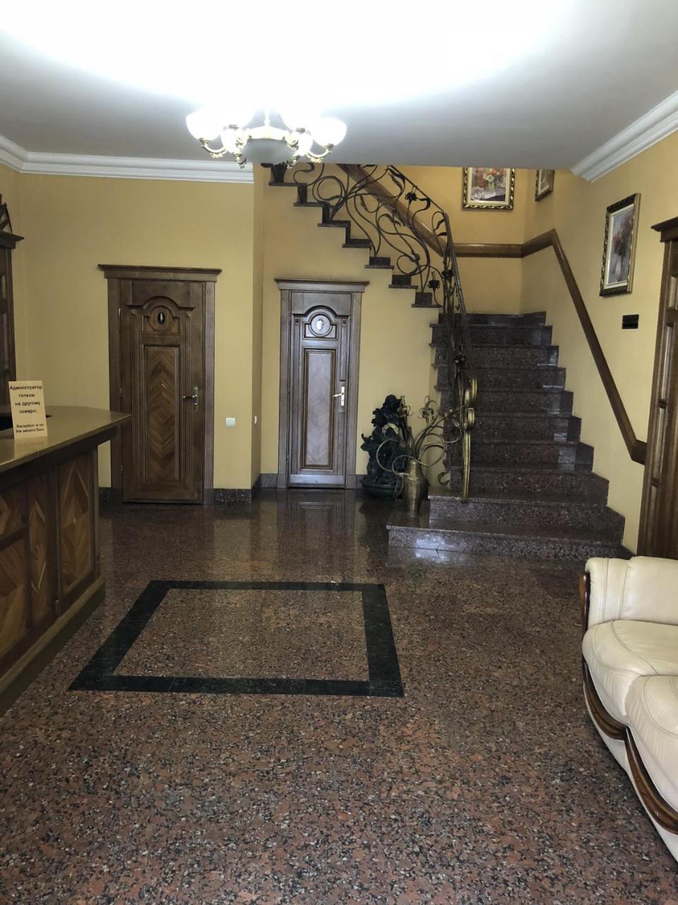 Europe Hotel Brody Екстериор снимка
